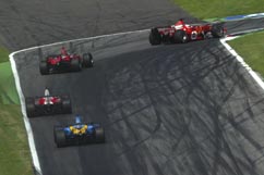 beide Ferraris beim Start