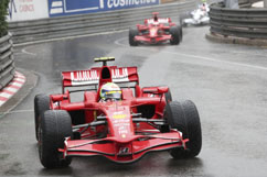 Felipe und Kimi fahren vorneweg