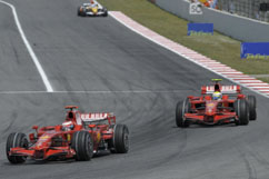 Kimi und Felipe fahren vorneweg